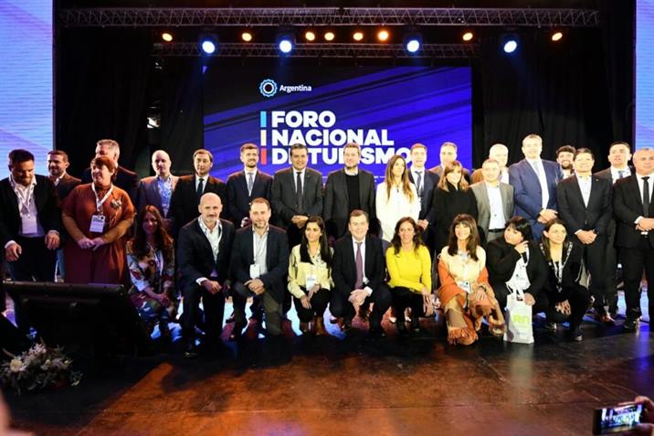 Exitosa apertura del Foro Nacional de Turismo en Las Termas