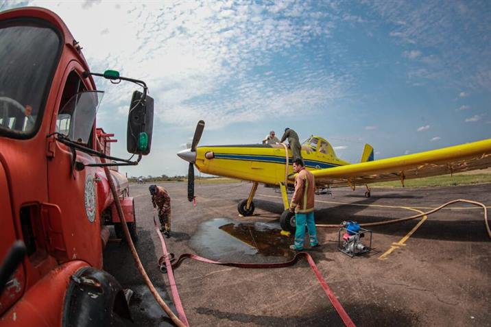 Santiago adquirirá un nuevo avión hidrante para enfrentar incendios forestales Santiago adquirirá un nuevo avión hidrante para enfrentar incendios forestales
