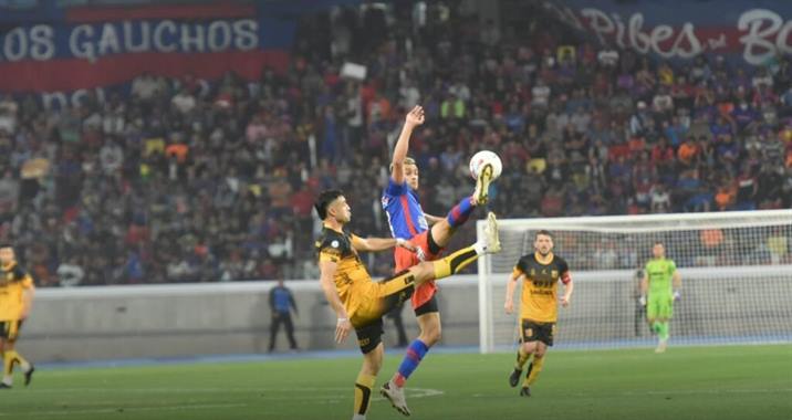 Güemes vs. Mitre: un empate que los aleja a los dos