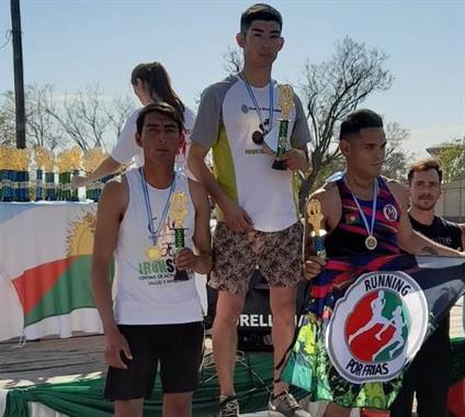 Dos quiroguenses se destacan en el atletismo provincial Dos quiroguenses se destacan en el atletismo provincial