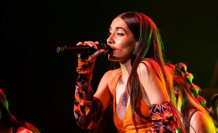 María Becerra anima el “Día del Amigo” con un show gratuito en el Estadio Único María Becerra anima el “Día del Amigo” con un show gratuito en el Estadio Único