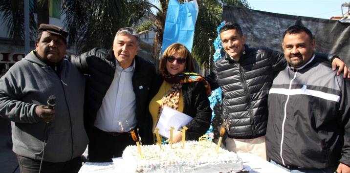 El Mercado Unión festejó sus 111 años con homenajes y música