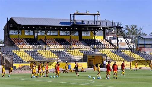 Mitre recibe a Racing de Córdoba en el barrio 8 de Abril