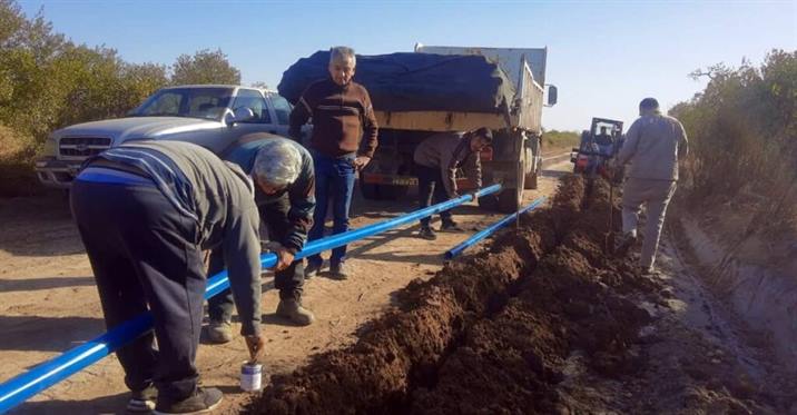 Obra hídrica beneficiará a decenas de familias de Aguirre