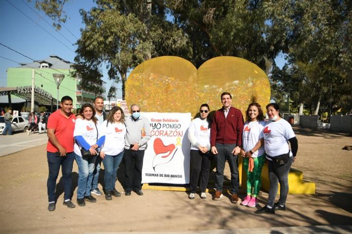 Un corazón de tapitas partió desde Termas para ayudar a la Fundación Cepsi