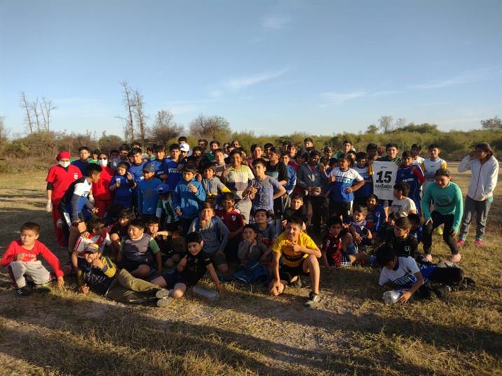 Exitoso encuentro de escuelitas de fútbol en Colonia El Simbolar Exitoso encuentro de escuelitas de fútbol en Colonia El Simbolar
