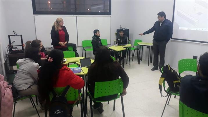 Arrancó la primera jornada de un taller en la Escuela Robótica Arrancó la primera jornada de un taller en la Escuela Robótica
