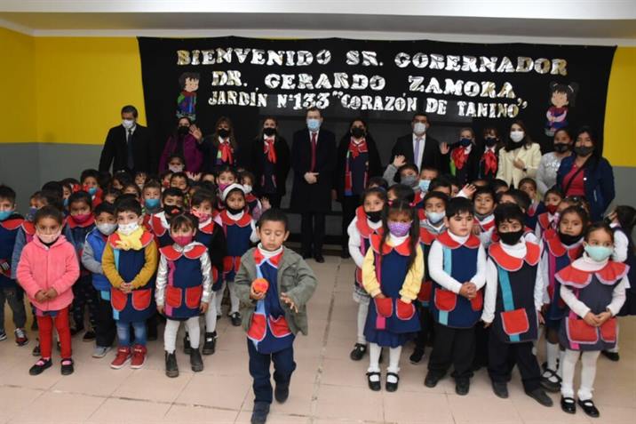 Habilitan edificios educativos, entregan viviendas y anuncian obras para Wesburd Habilitan edificios educativos, entregan viviendas y anuncian obras para Wesburd