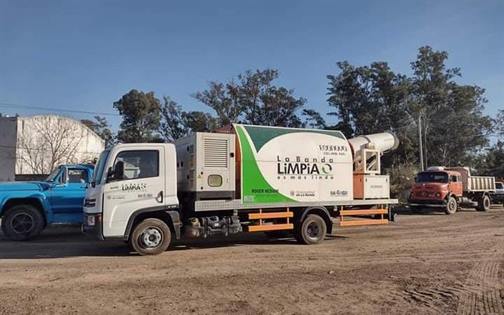 La comuna bandeña continúa con los trabajos de fumigación en la ciudad