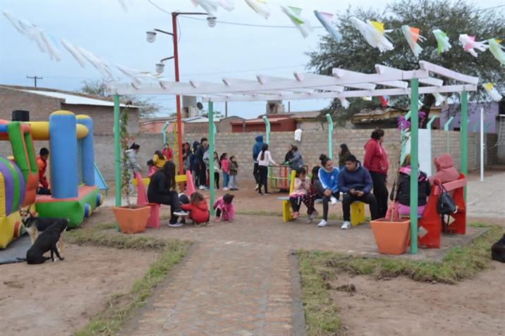 Añatuyenses de dos barrios celebran la habilitación de obras