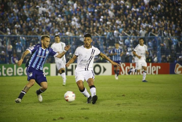 El “Ferro” perdió en Tucumán y cae en la tabla