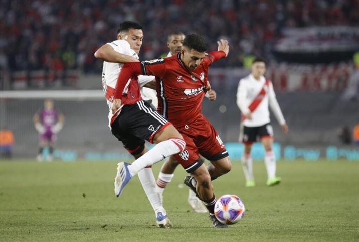 El Ferro cayó ante River y complicó su presente
