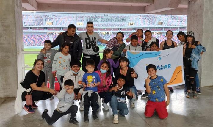 El Estadio Único abrió sus puertas a una escuelita del barrio Independencia
