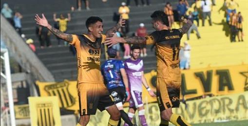 ¡Triunfazo!: Con un “triplete” de Rosales, Mitre lo dio vuelta ante Dálmine