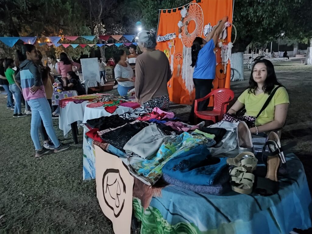 La Cañada celebra la llegada de la primavera con una Feria Artesanal