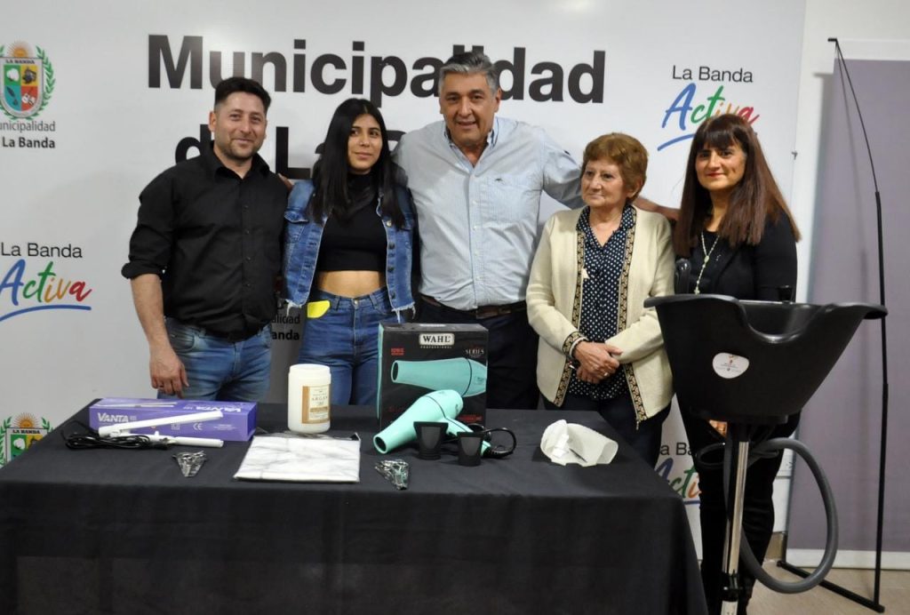 Mujeres emprendedoras recibieron ayuda del municipio