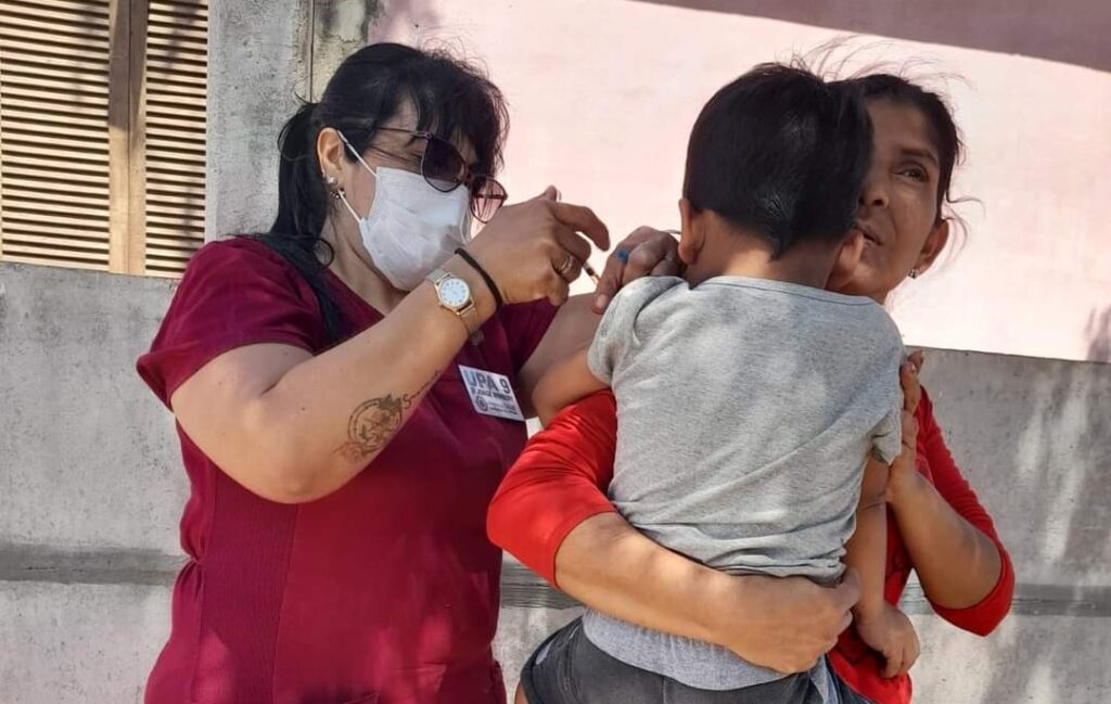 Vacunarán contra la polio en la plaza Sarmiento