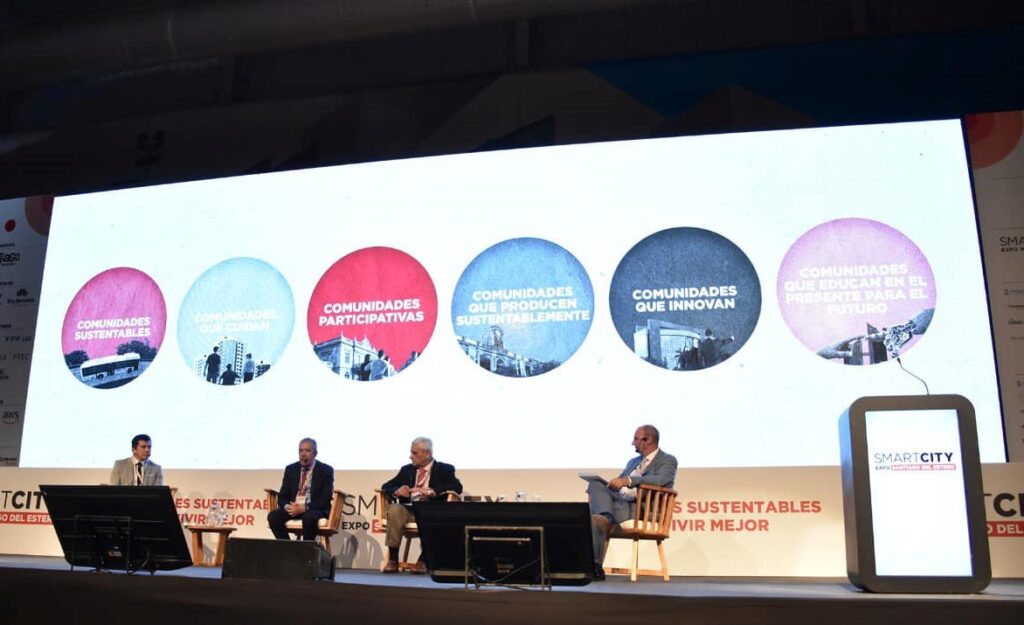 Una exposición abordó la gestión pública y los acuerdos inteligentes