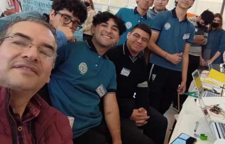 Estudiantes santiagueños recibirán un premio de manos del presidente Alberto Fernández