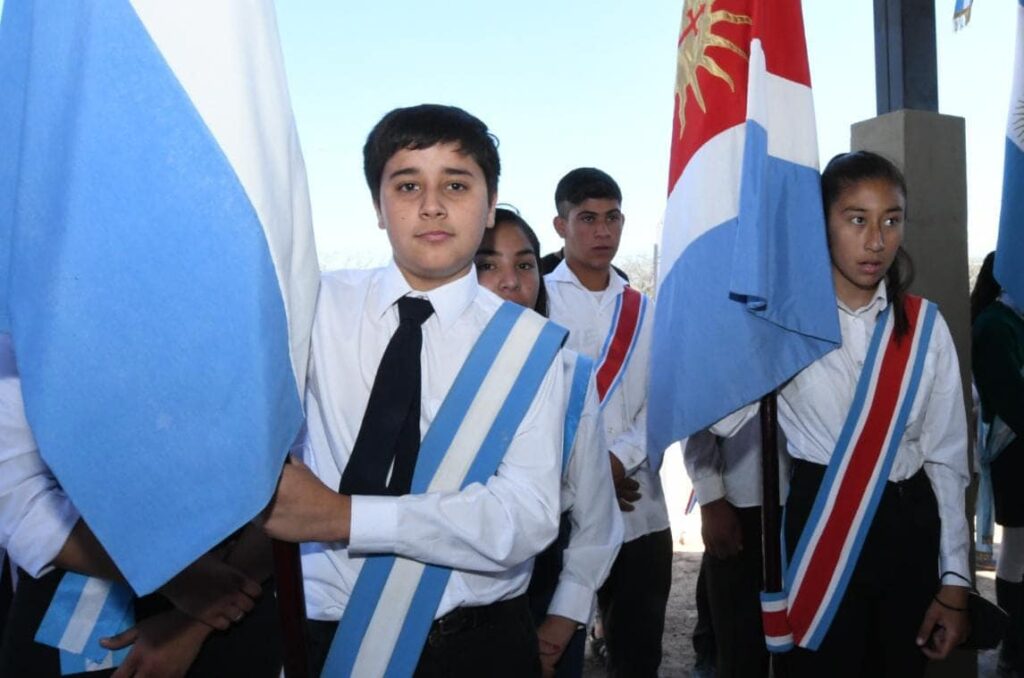 Ayuda escolar: $ 40 mil por hijo para empleados públicos de Santiago