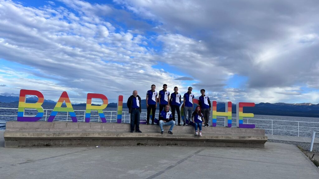 Alumnos de Frías se destacan en Bariloche durante la Carrera de Autos Ecológicos