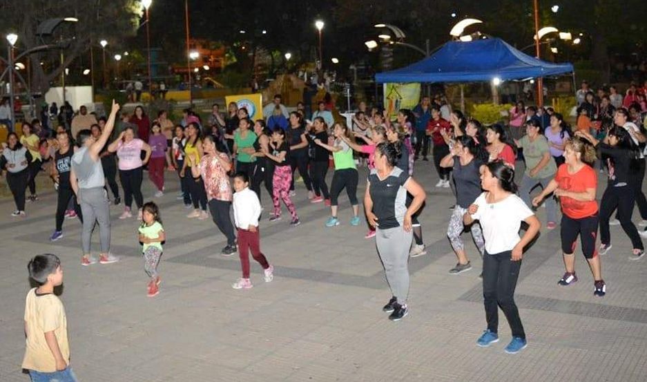 Arrancó el programa Plazas Saludables en Fernández