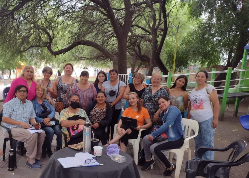 Emprendedores de Frías trabajan en la elaboración de proyectos