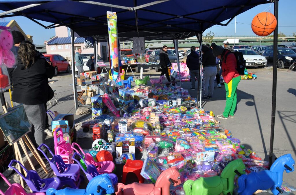 Organizan un operativo de control por las ventas de Reyes Magos
