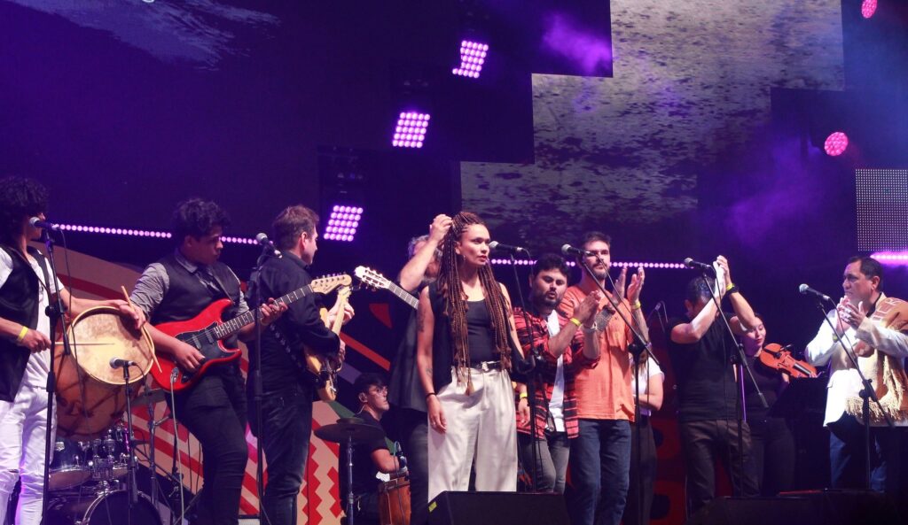 Reviví el emotivo tributo a Juan Carlos Carabajal en el cierre de Cosquín 2023