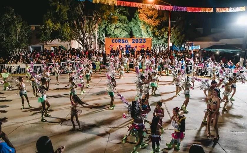 Más de 15 mil personas disfrutaron del Corso Municipal de Clodomira