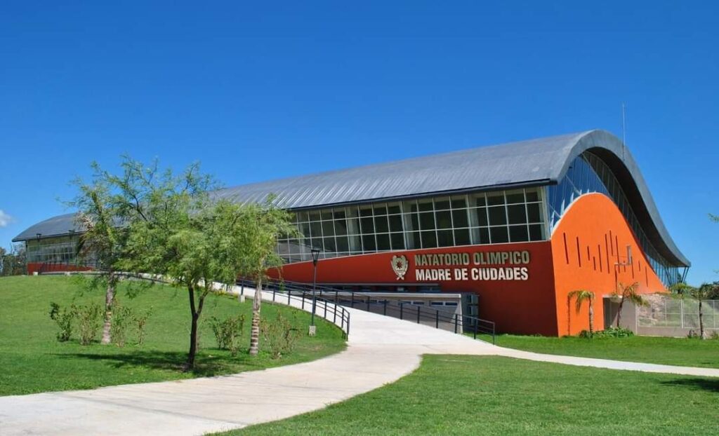 Más de 350 nadadores de todo el país llegan a Santiago