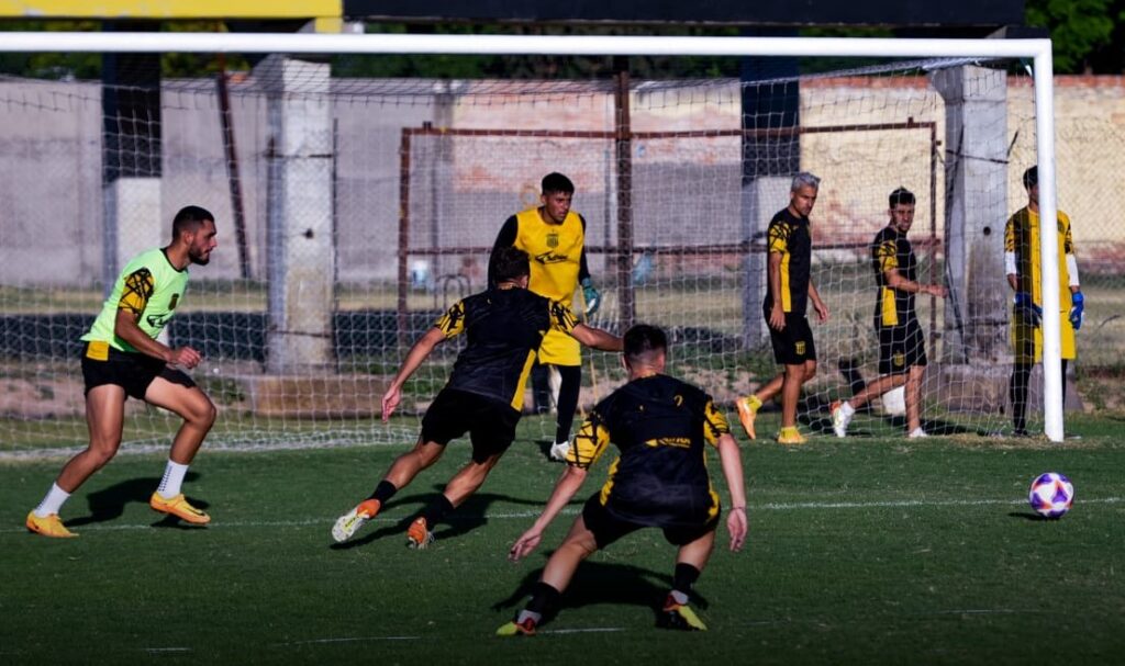 Mitre arranca el 2023 ante Villa Dálmine con el sueño del ascenso