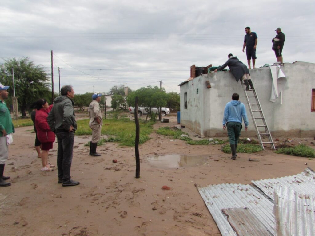 Tras el fuerte temporal, Colonia El Simbolar comienza su vuelta a la normalidad