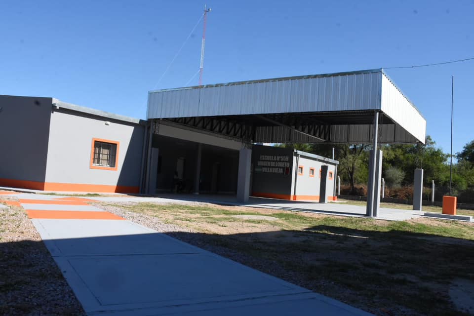Ejecutan obras de infraestructura educativa y sanitaria en el departamento Loreto