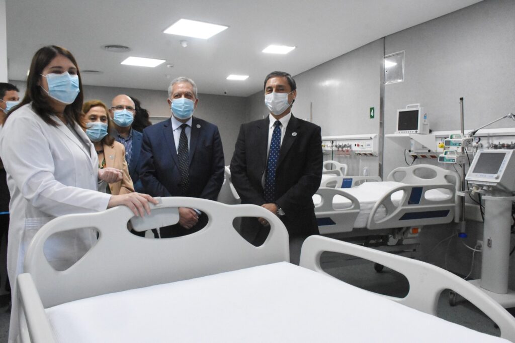 La UTI del Hospital Independencia habilitó un renovado servicio con nuevo equipamiento