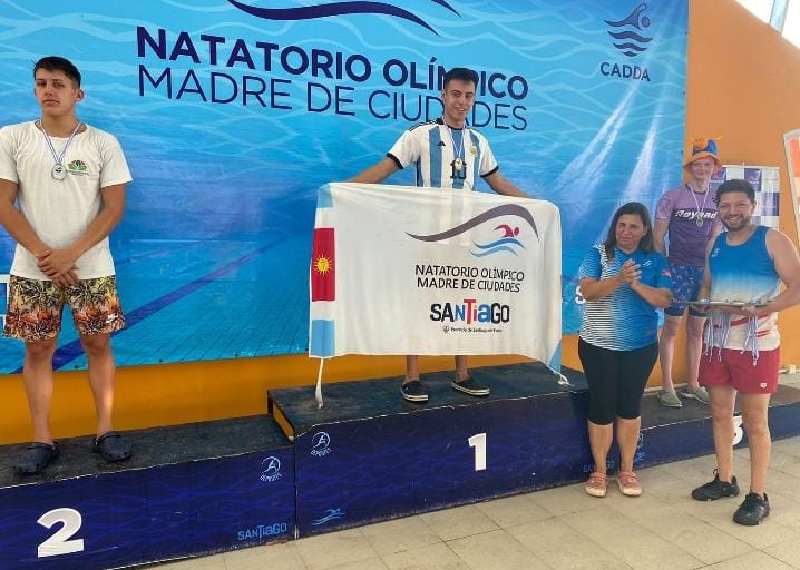 Un santiagueño se quedó con el oro en el Campeonato República de Natación 2023