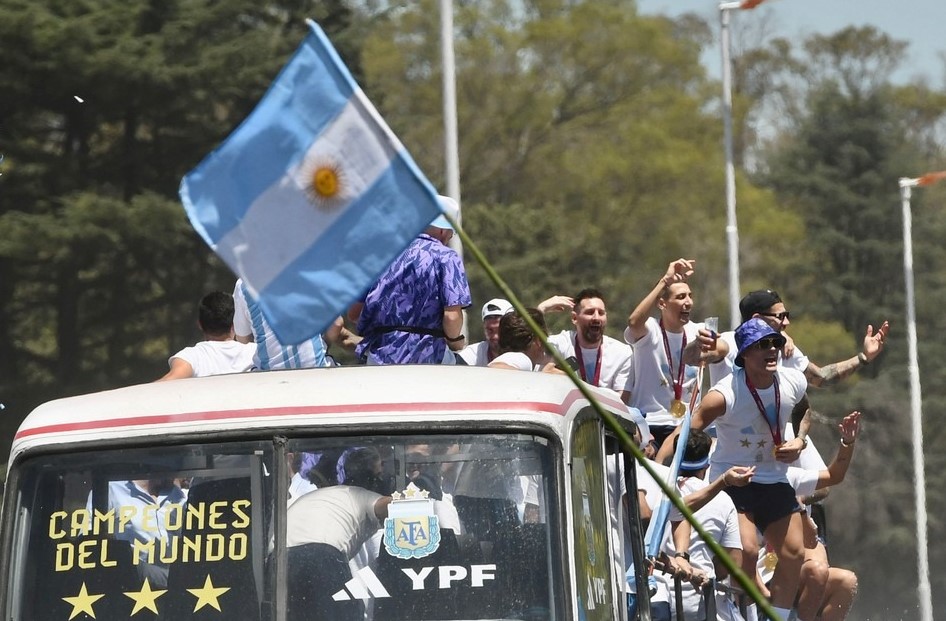 Los Campeones del Mundo recorrerán las calles de Santiago en un micro descapotable