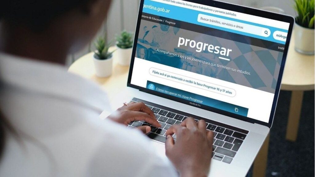 En Fernández inscriben para las Becas Progresar