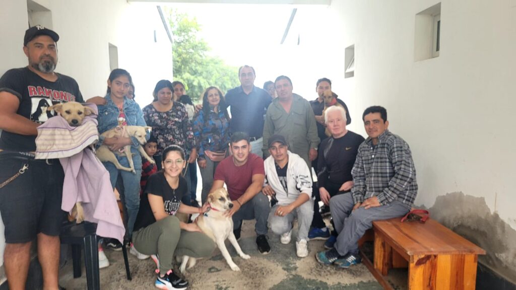 Brindaron servicios de sanidad animal en Estación Simbolar