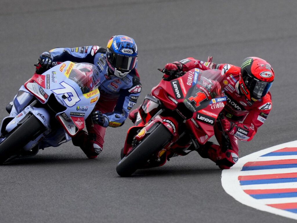Termas vibra con la competencia de motos más importante de Latinoamérica