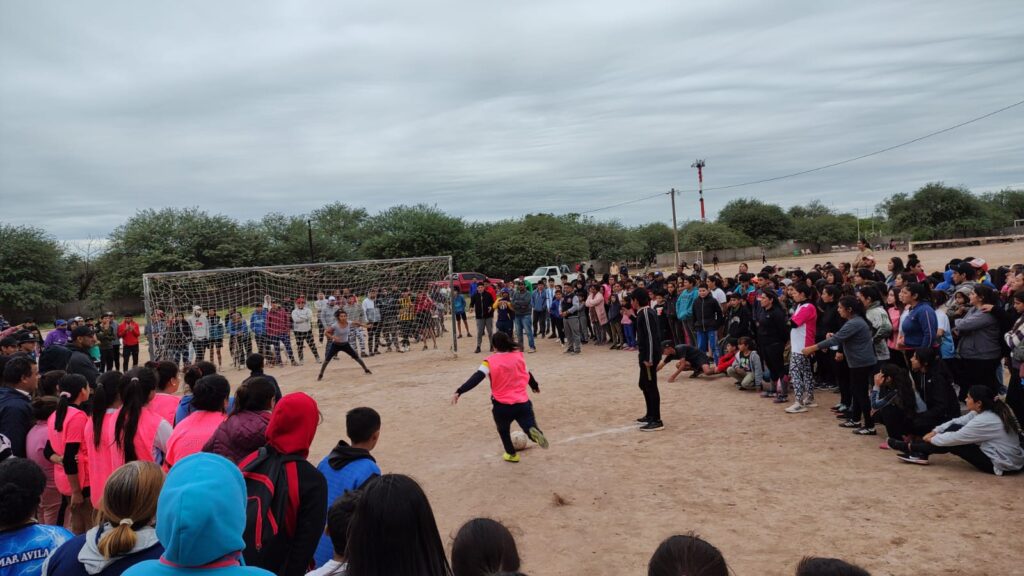 La Cañada inició con fútbol las actividades para celebrar sus 130 años