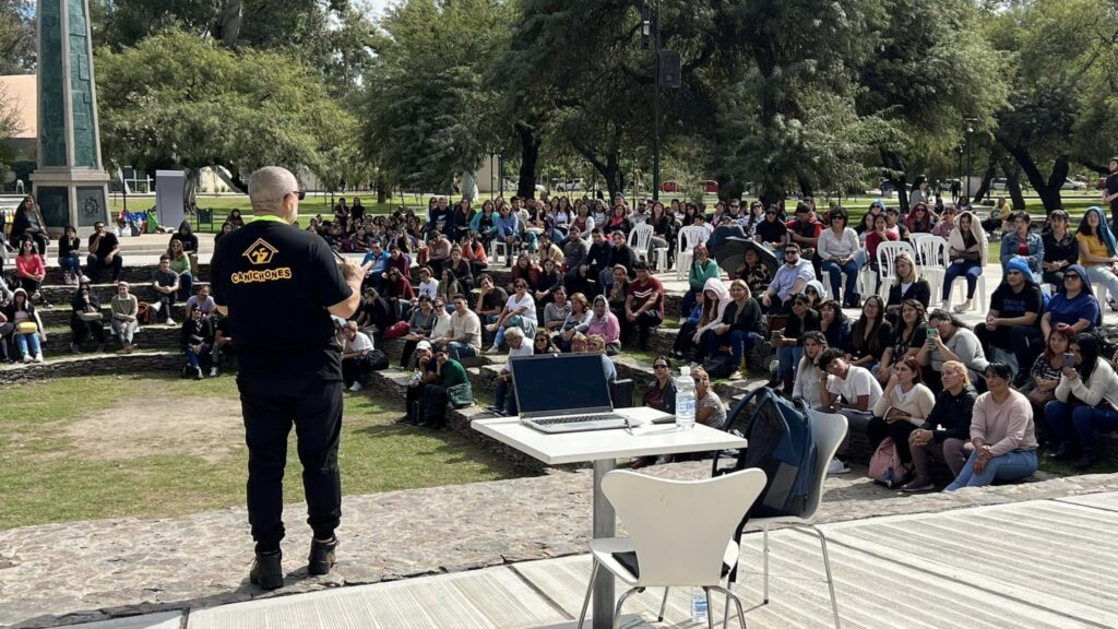 Exitosa jornada benéfica para el Refugio Montecito de los Canichones