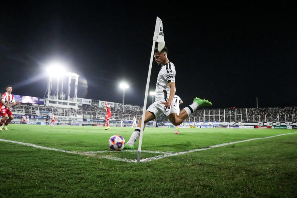 Dura derrota de Central Córdoba ante Unión de Santa Fe