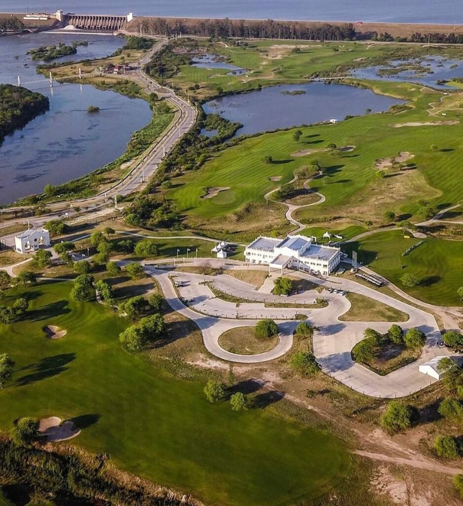 Más de 130 golfistas de todo el país compiten en Termas