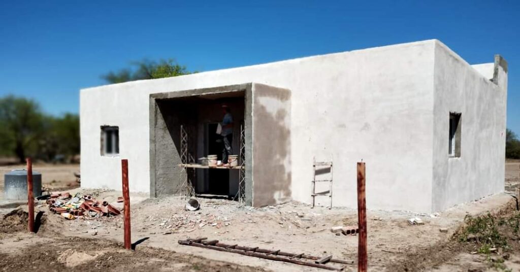 Construyen Salas de primeros auxilios en Lote 24 y Quebrachitos