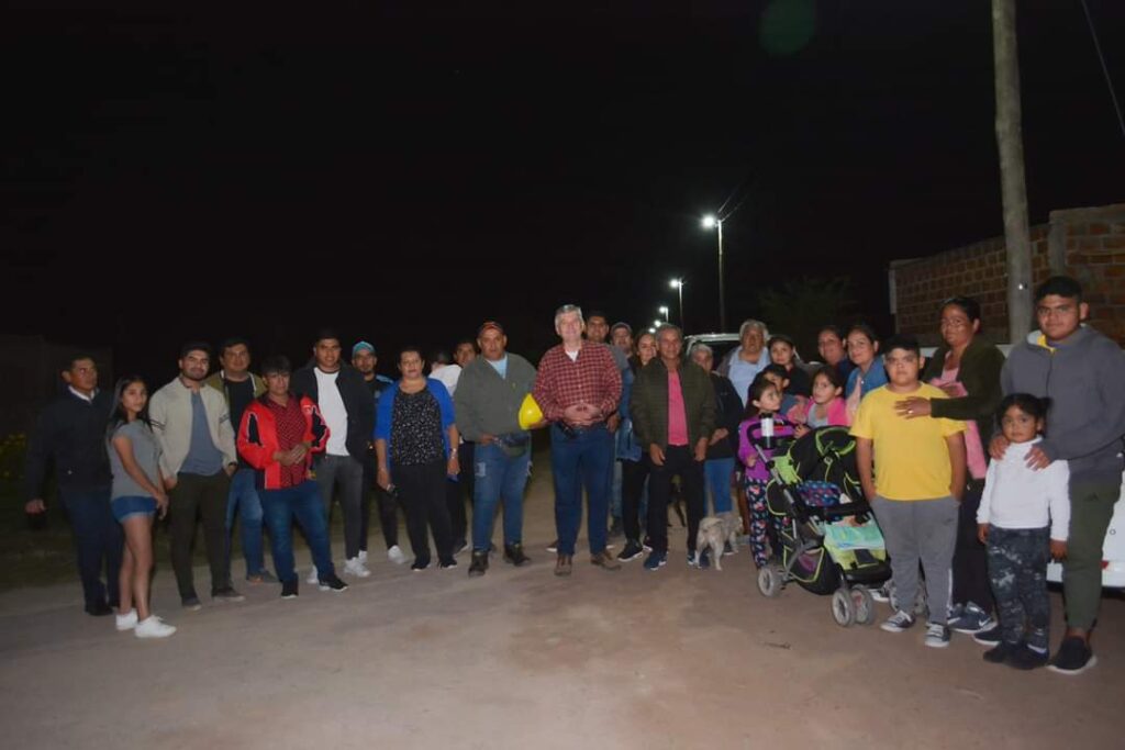 Habilitaron alumbrado público en el barrio Matadero de Nueva Esperanza
