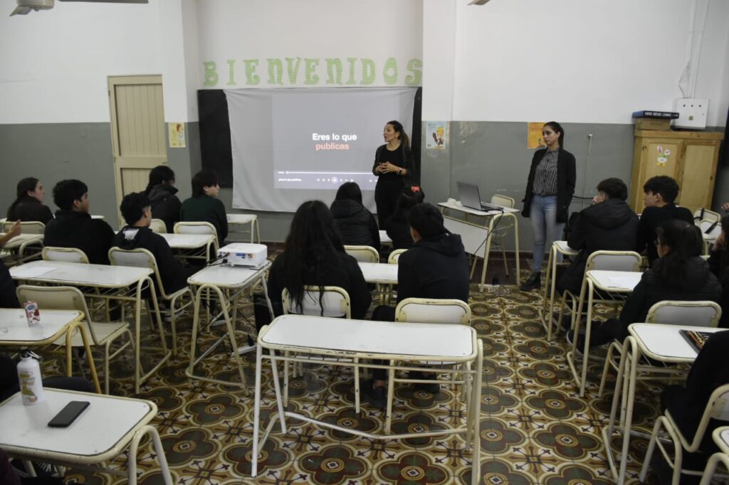 Frias: El Municipio brindará apoyo pedagógico en Historia y Geografía