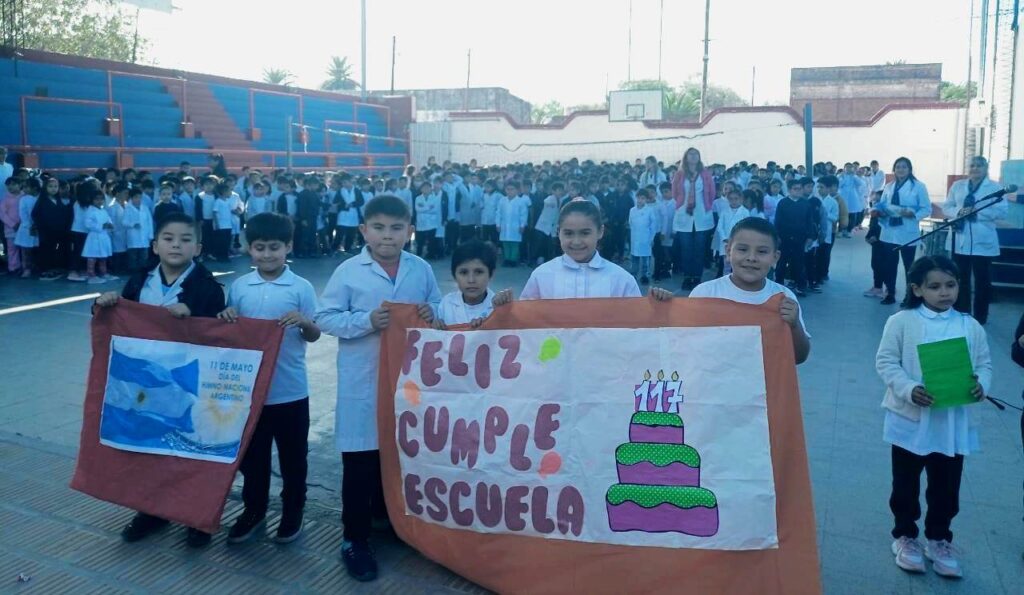 Celebró 117 años la institución educativa más antigua de Añatuya