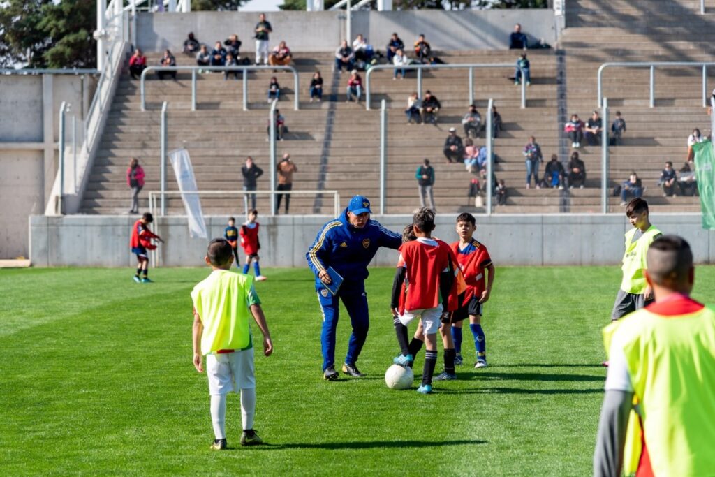 Boca busca nuevos talentos en Santiago