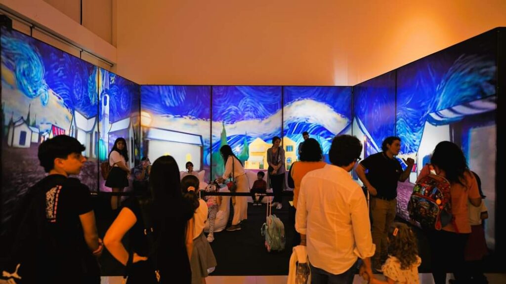 Invitan a los niños a participar de un taller de arte en el Centro Cultural